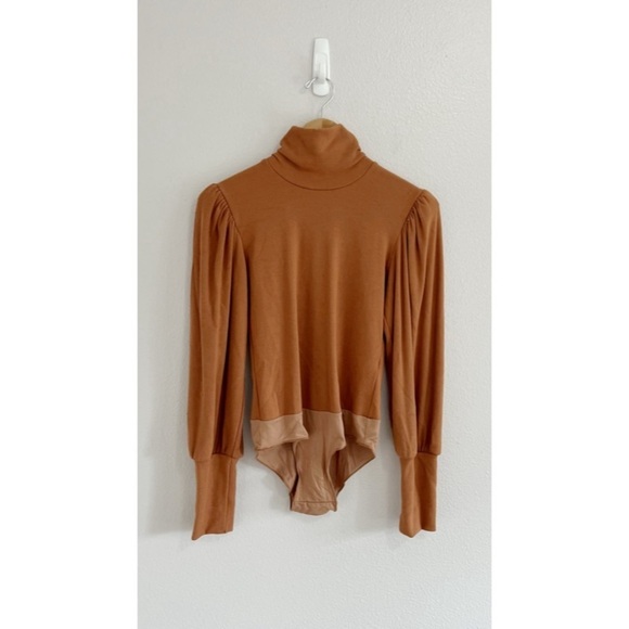 Rachel Pally Luxe Rib Eloise Turtleneck Bodysuit In Brass L - Picture 3 of 11